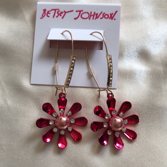 Betsey Johnson Gold Tone Red Metallic Daisy Drop Earrings Crystal Accents NWT - Picture 8 of 10